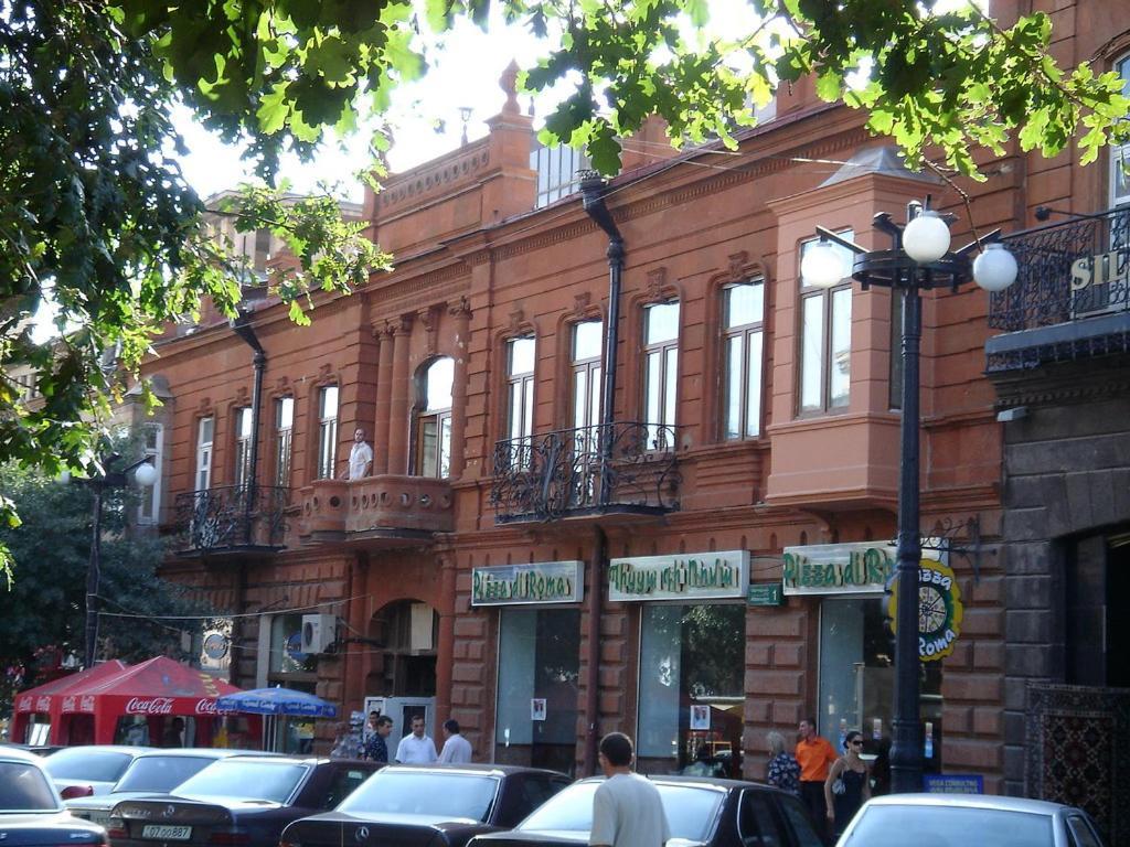 Downtown Inn Yerevan Exterior foto